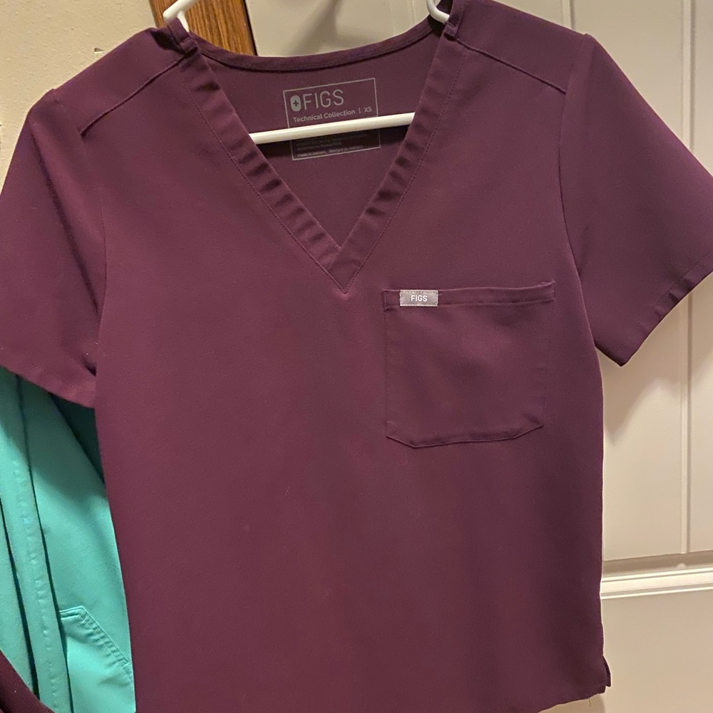 Figs scrubs